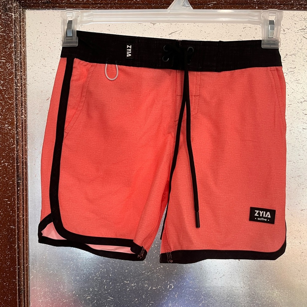 🌛ZYIA Active Kids Skorts in Coral and Black